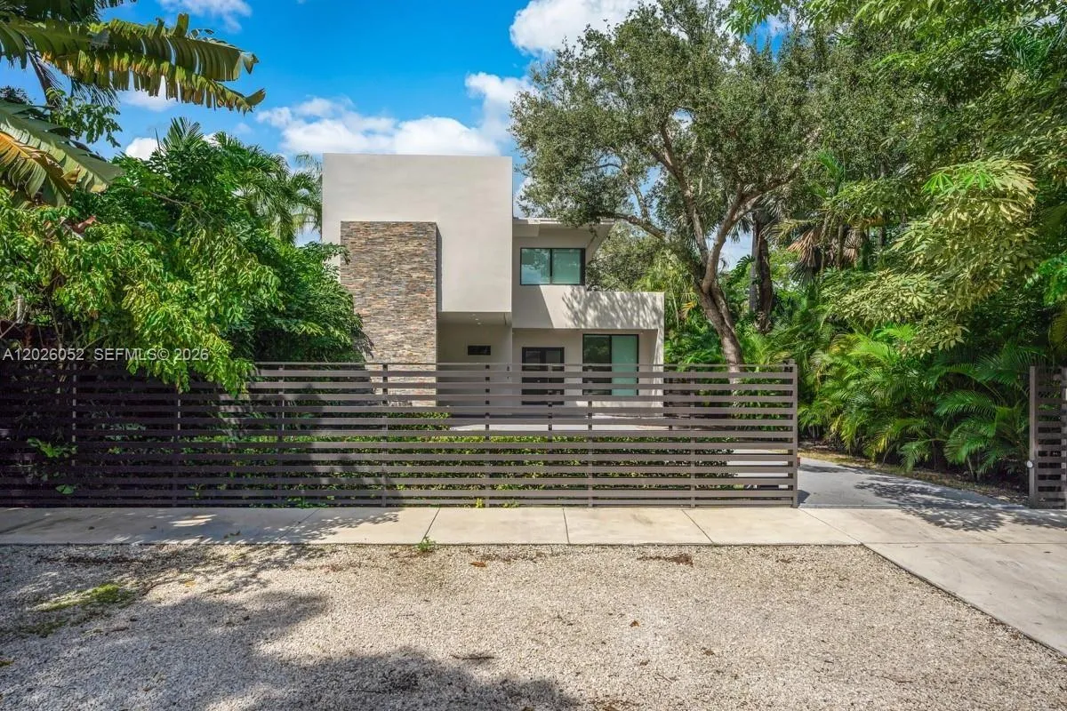Listing  3741 Kumquat Avenue, Miami, FL 33133, Miami, FL 33133