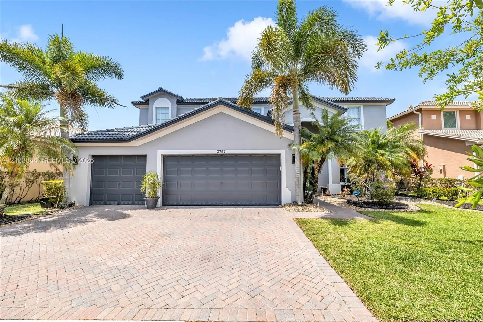 View details of listing 3767 W Gardenia Avenue, Weston, FL 33332 Weston with MLS#