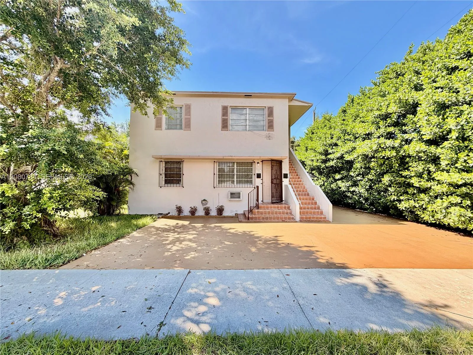 Listing  3790 SW 27th Street 3790, Miami, FL 33134, Miami, FL 33134