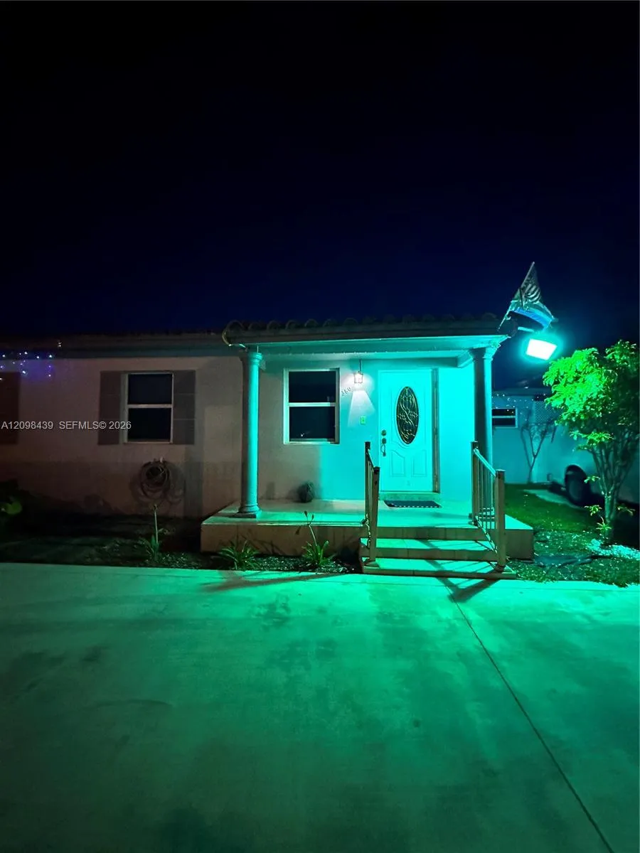 View details of listing 380 W 32nd Street 1, Hialeah, FL 33012 Hialeah with MLS# 