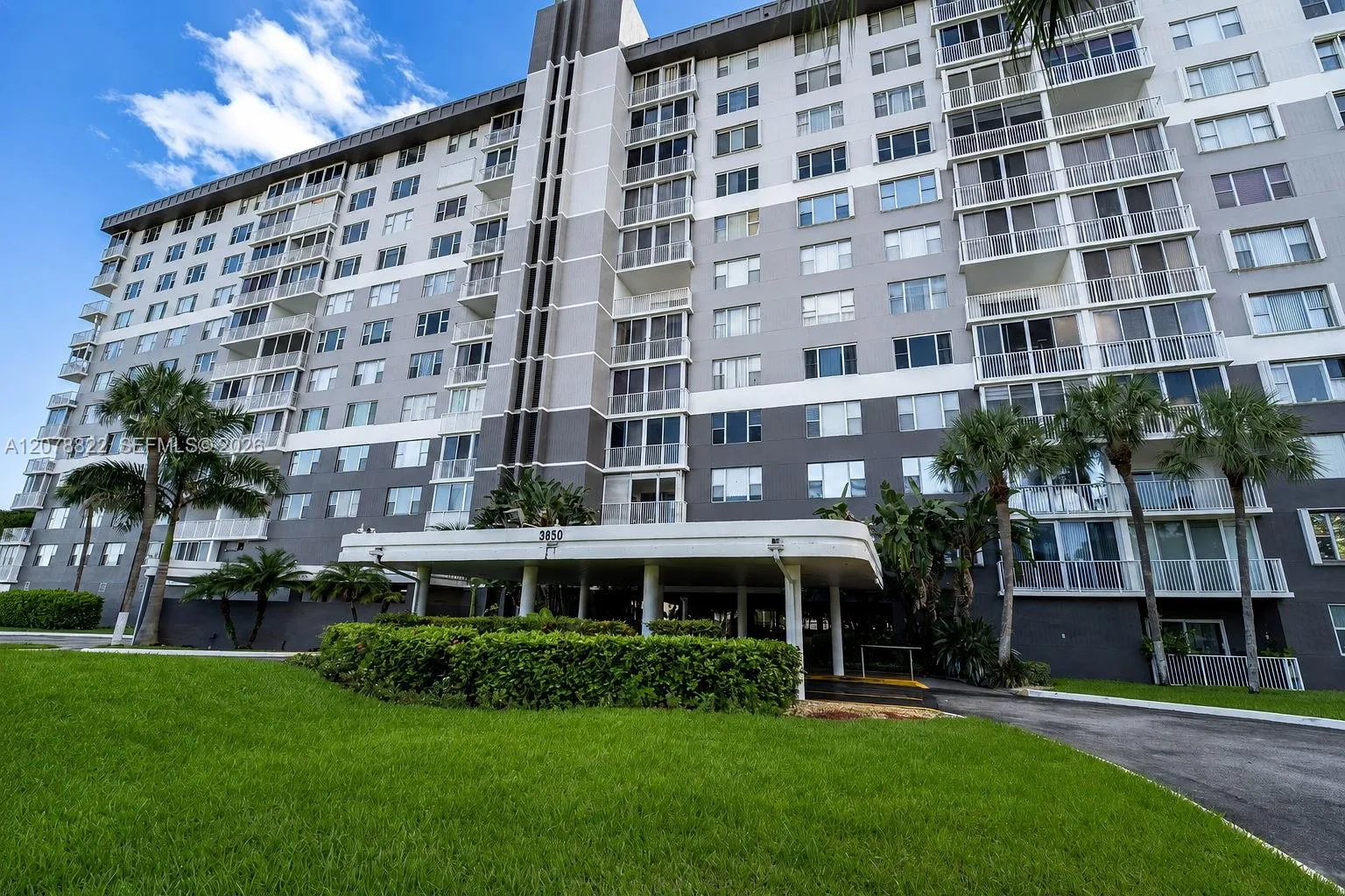 Listing  3850 Washington Street 314, Hollywood, FL 33021, Hollywood, FL 33021