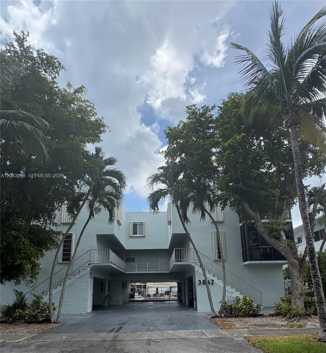 Listing  3862 NE 171st Street C, North Miami Beach, FL 33160, North Miami Beach, FL 33160