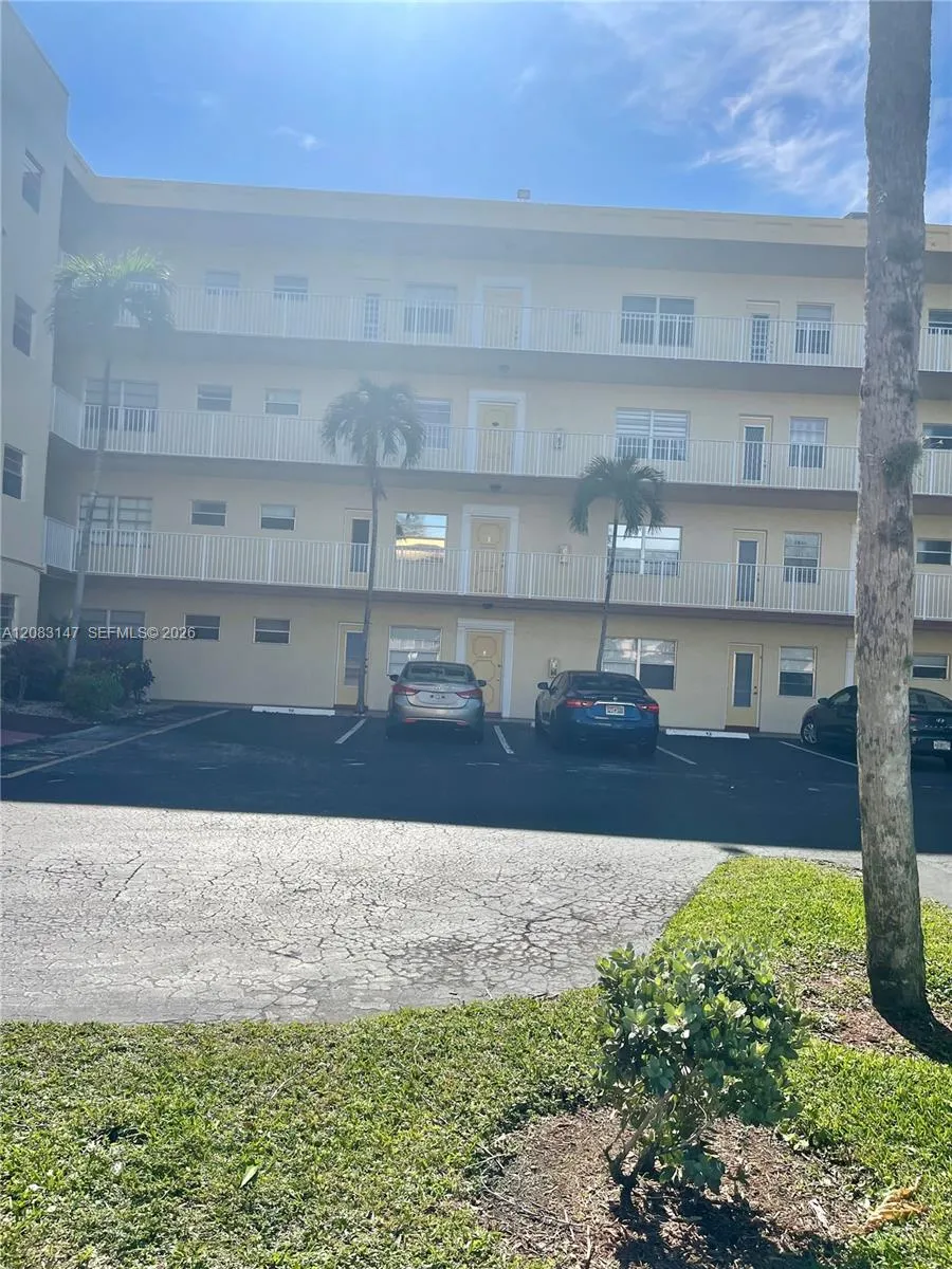 Listing  3940 NW 42nd Avenue 321, Lauderdale Lakes, FL 33319, Lauderdale Lakes, FL 33319