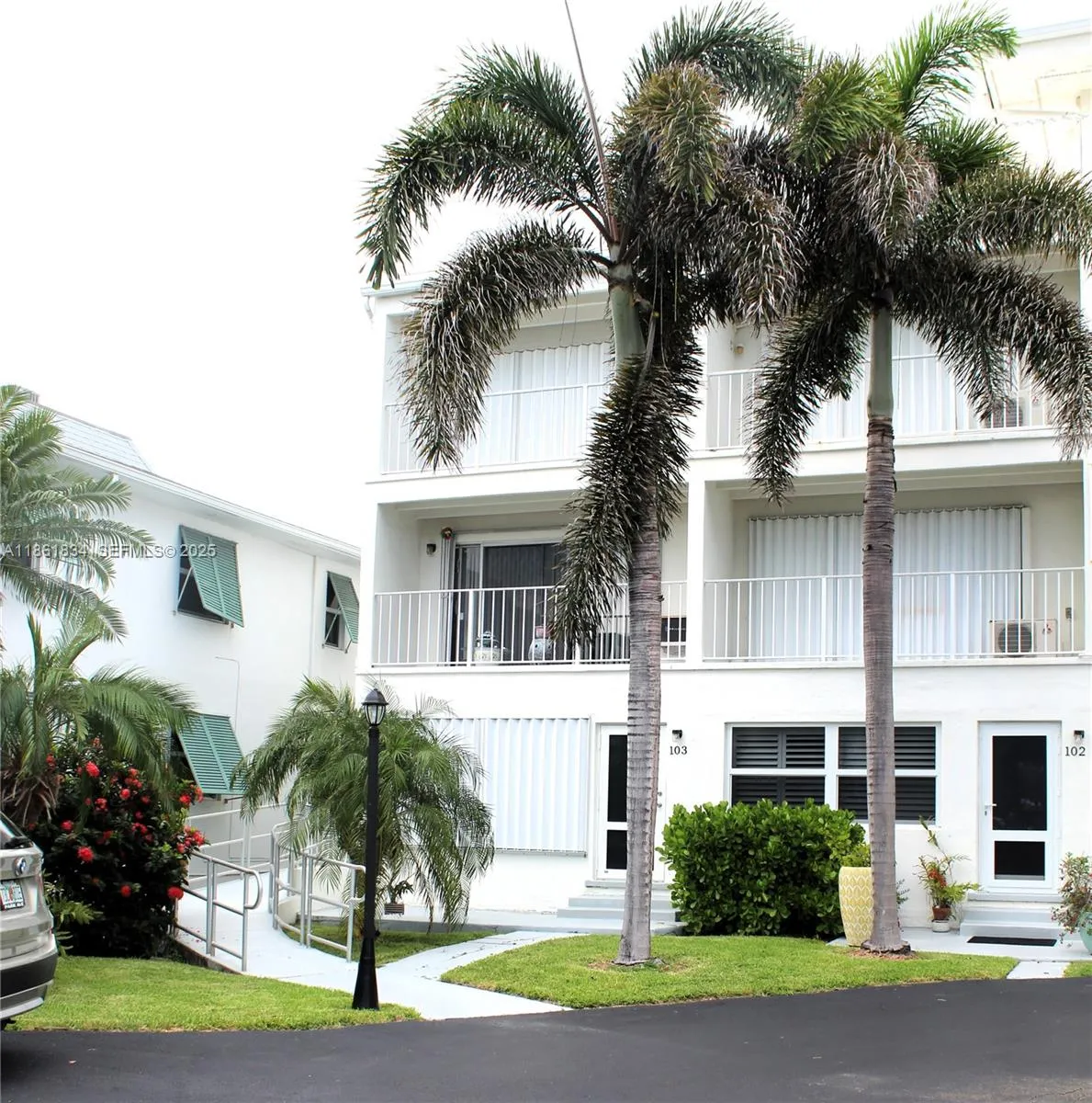 Listing  4001 S Ocean Boulevard 103, South Palm Beach, FL 33480, South Palm Beach, FL 33480
