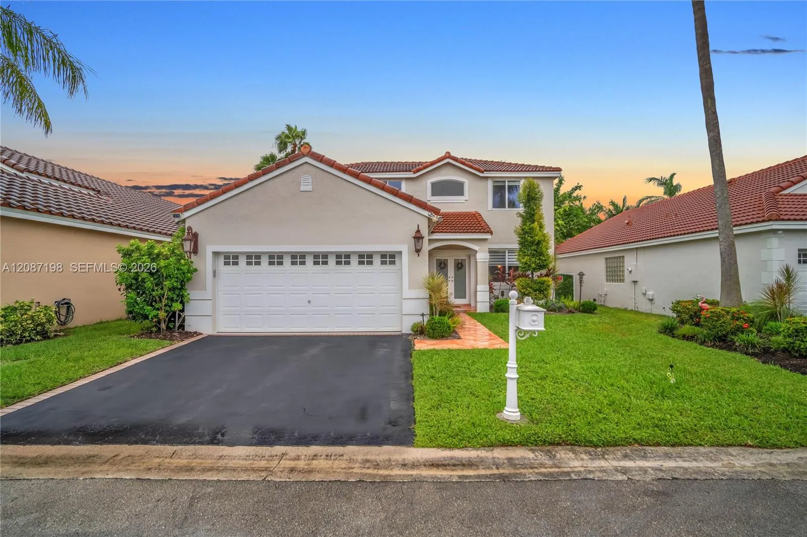 Listing  401 Bermuda Springs Drive, Weston, FL 33326, Weston, FL 33326