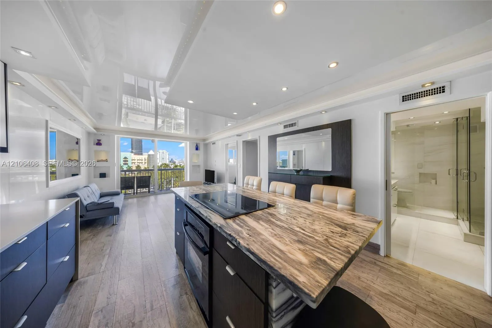 Listing  401 Ocean Drive 801, Miami Beach, FL 33139, Miami Beach, FL 33139