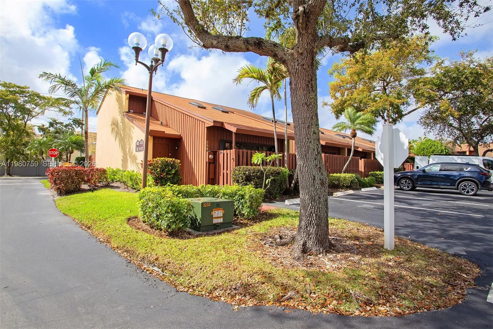 Listing  402 SE 14th Street, Dania Beach, FL 33004, Dania Beach, FL 33004