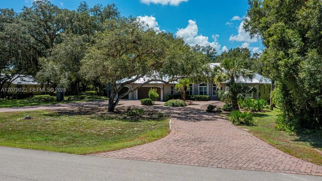 Listing  4033 Oak Haven Drive, LaBelle, FL 33935, LaBelle, FL 33935
