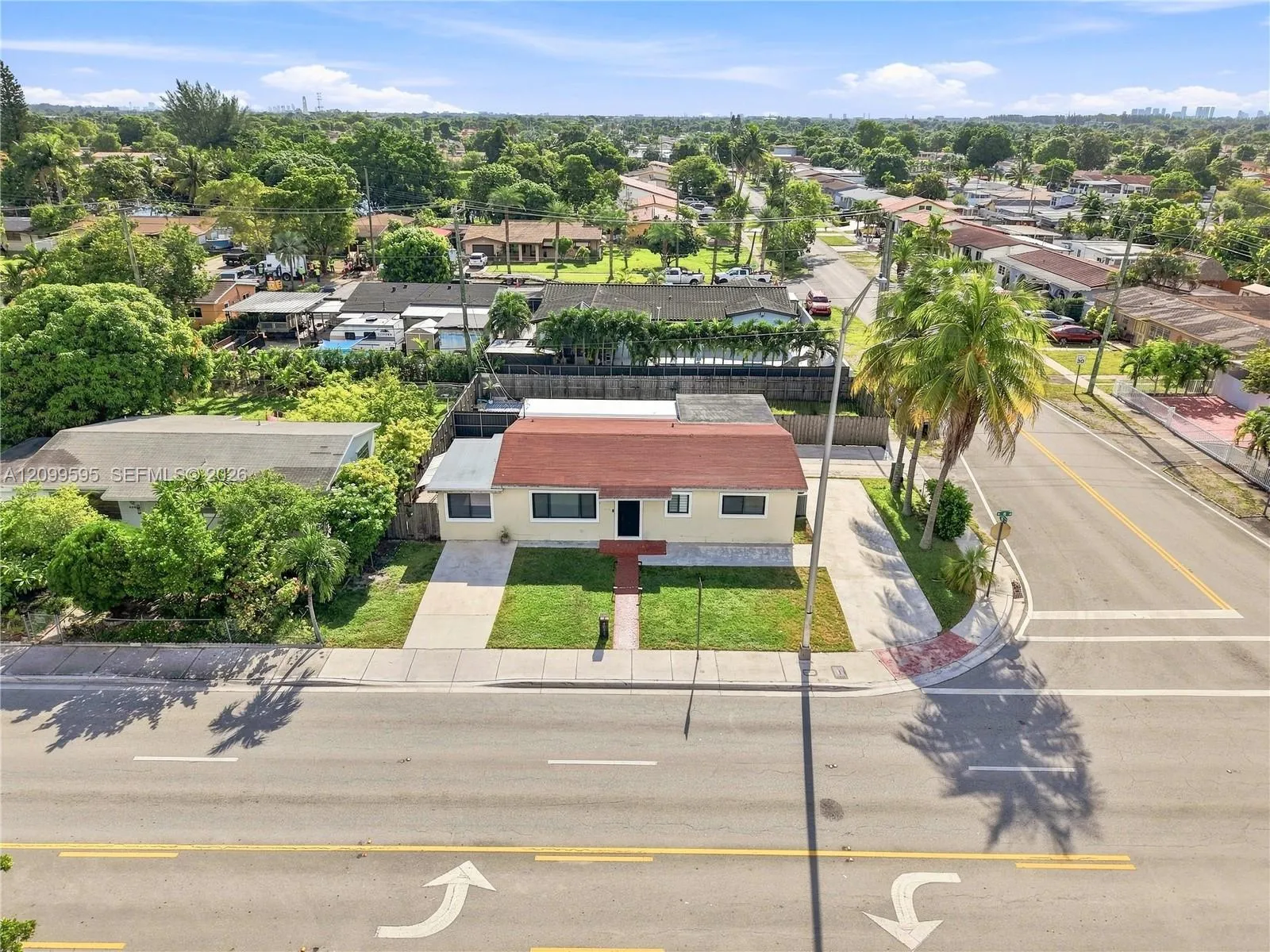 View details of listing 4041 W 8th Avenue, Hialeah, FL 33012 Hialeah with MLS# 
