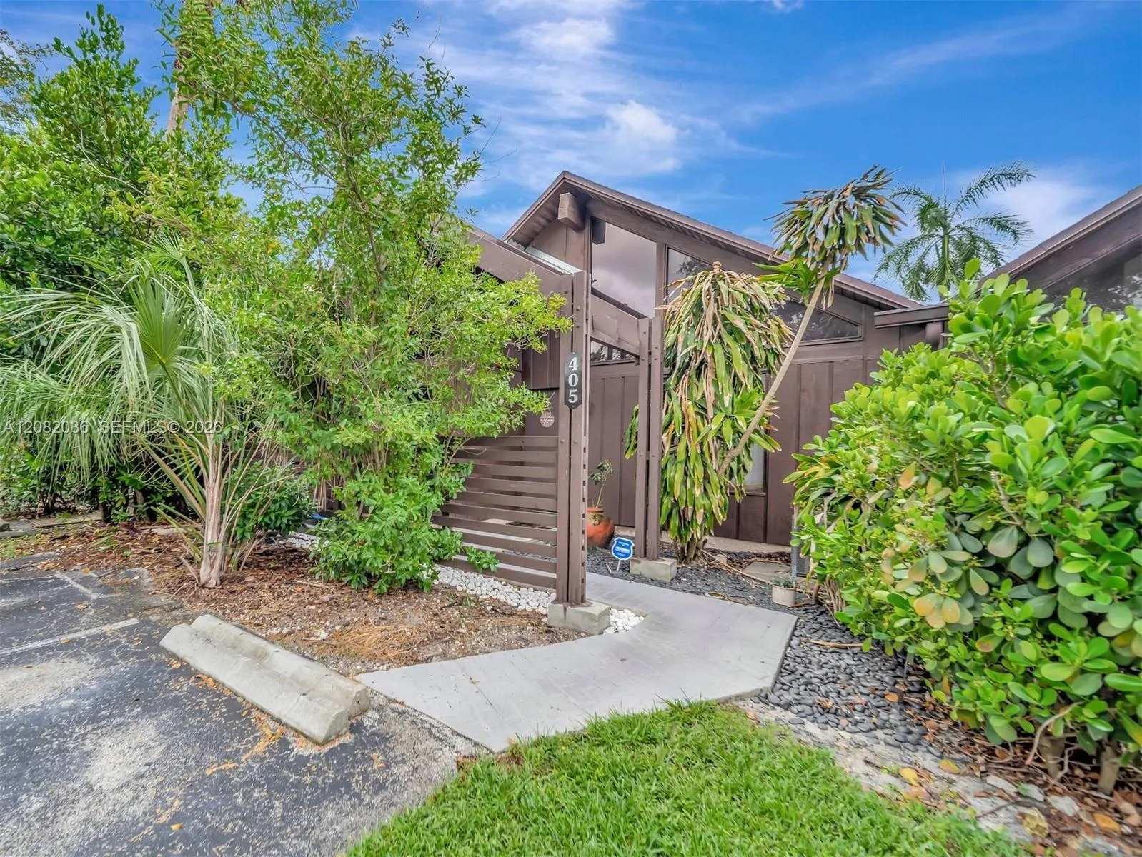 Listing  405 N University Drive 3-12, Plantation, FL 33324, Plantation, FL 33324