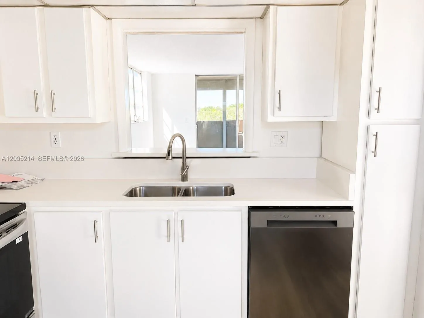 View details of listing 406 NW 68th Avenue 526, Plantation, FL 33317 Plantation with MLS# 