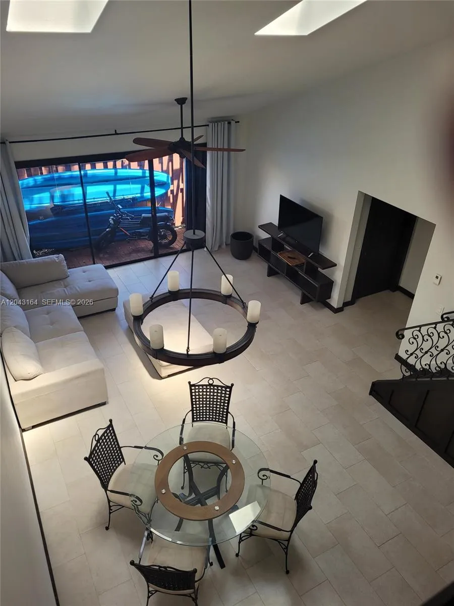 Listing  406 SE 14th Street, Dania Beach, FL 33004, Dania Beach, FL 33004
