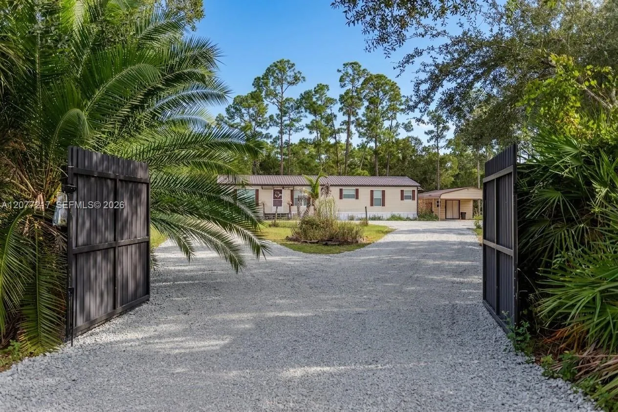 Listing  4075 Fort Center Avenue, LaBelle, FL 33935, LaBelle, FL 33935