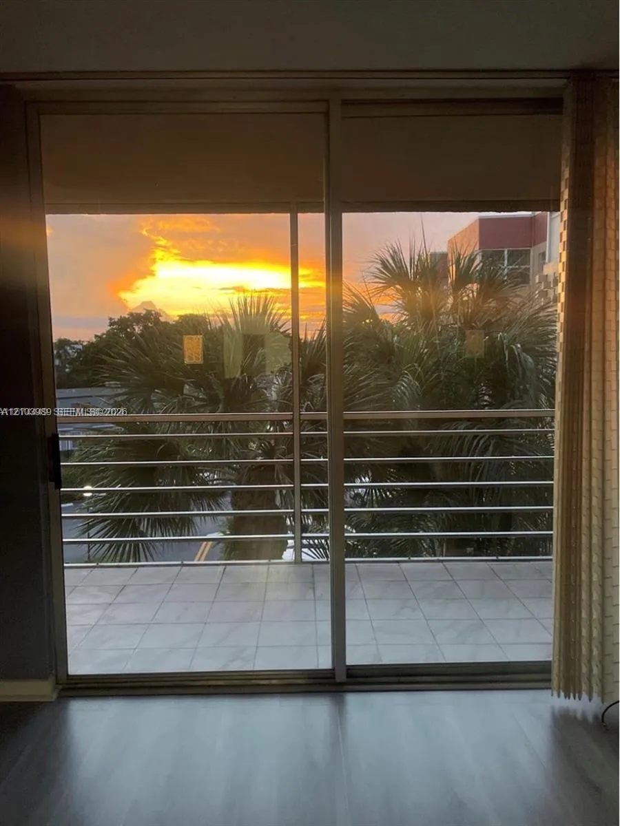 Listing  410 NW 68th Avenue 411, Plantation, FL 33317, Plantation, FL 33317