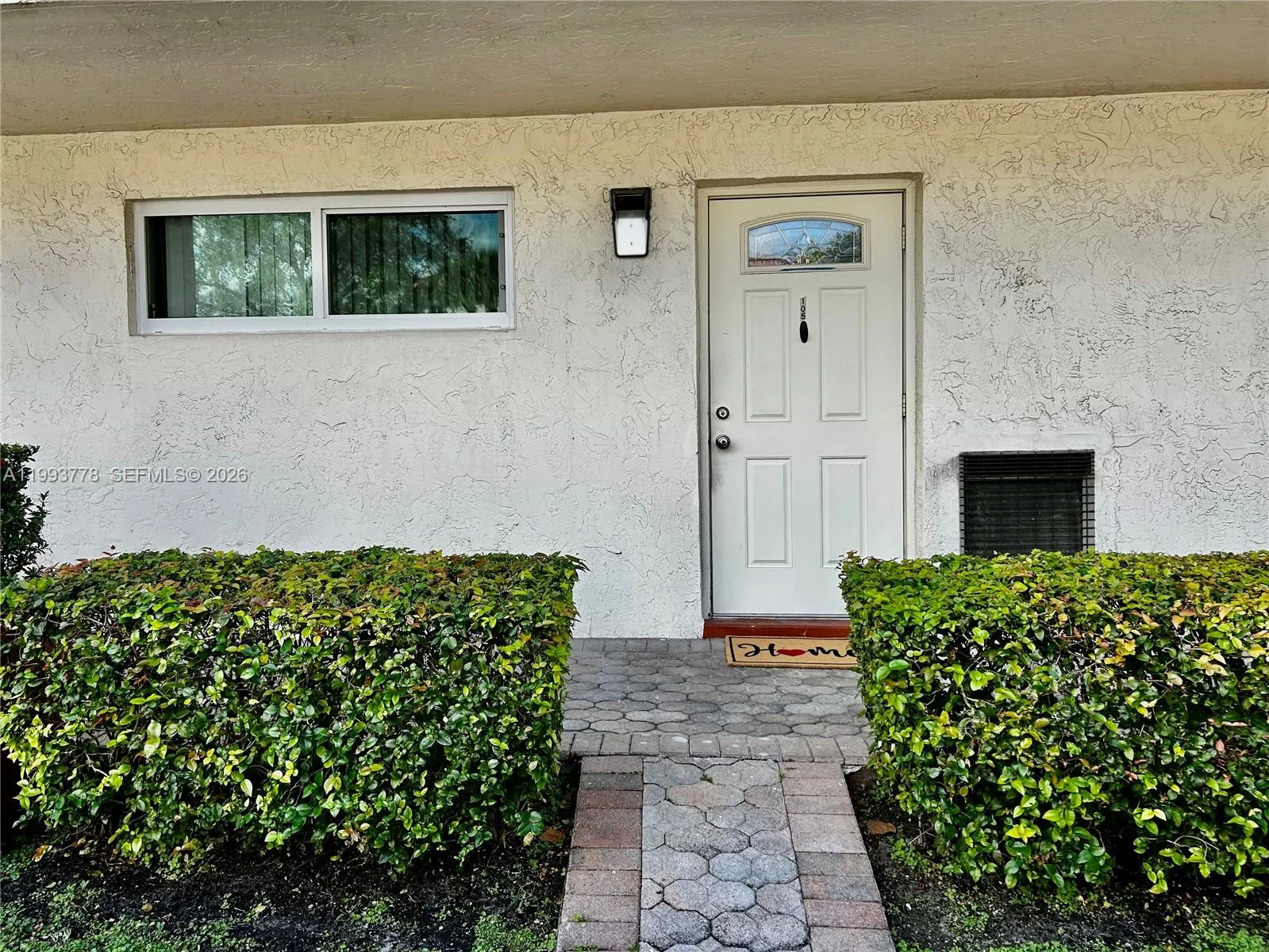 View details of listing 411 S Hollybrook Drive 105, Pembroke Pines, FL 33025 Pembroke Pines with MLS#