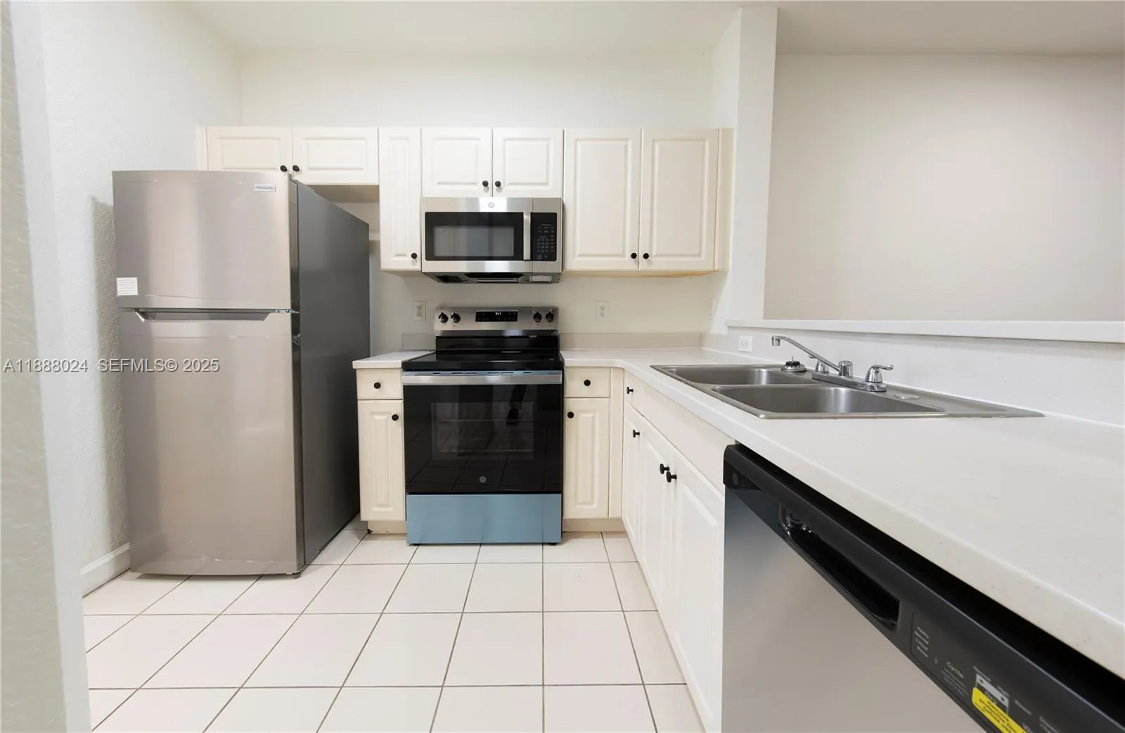 Listing  4130 Napoli Lake Drive, Riviera Beach, FL 33410, Riviera Beach, FL 33410