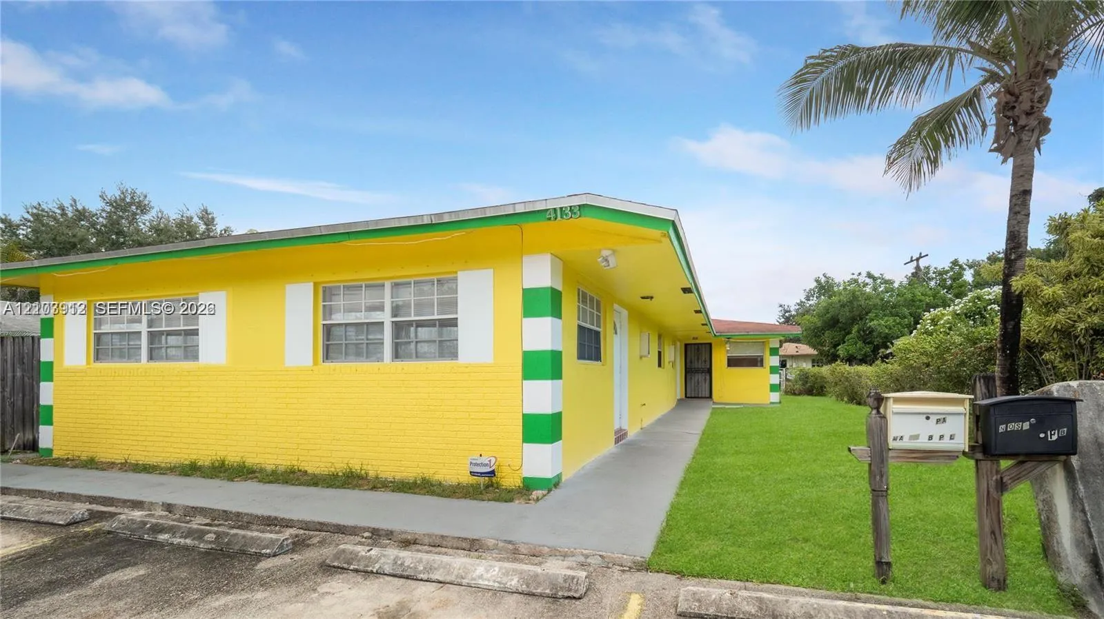 Listing  4133 SW 24th Street 1, Fort Lauderdale, FL 33317, Fort Lauderdale, FL 33317