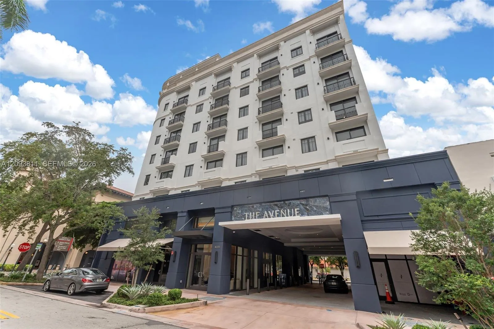 View details of listing 4220 Laguna 603, Coral Gables, FL 33146 Coral Gables with MLS#