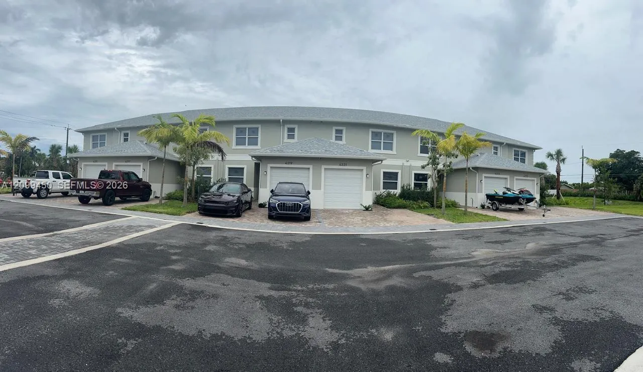 Listing  4221 Gulfstream Road, Lake Worth, FL 33461, Lake Worth, FL 33461