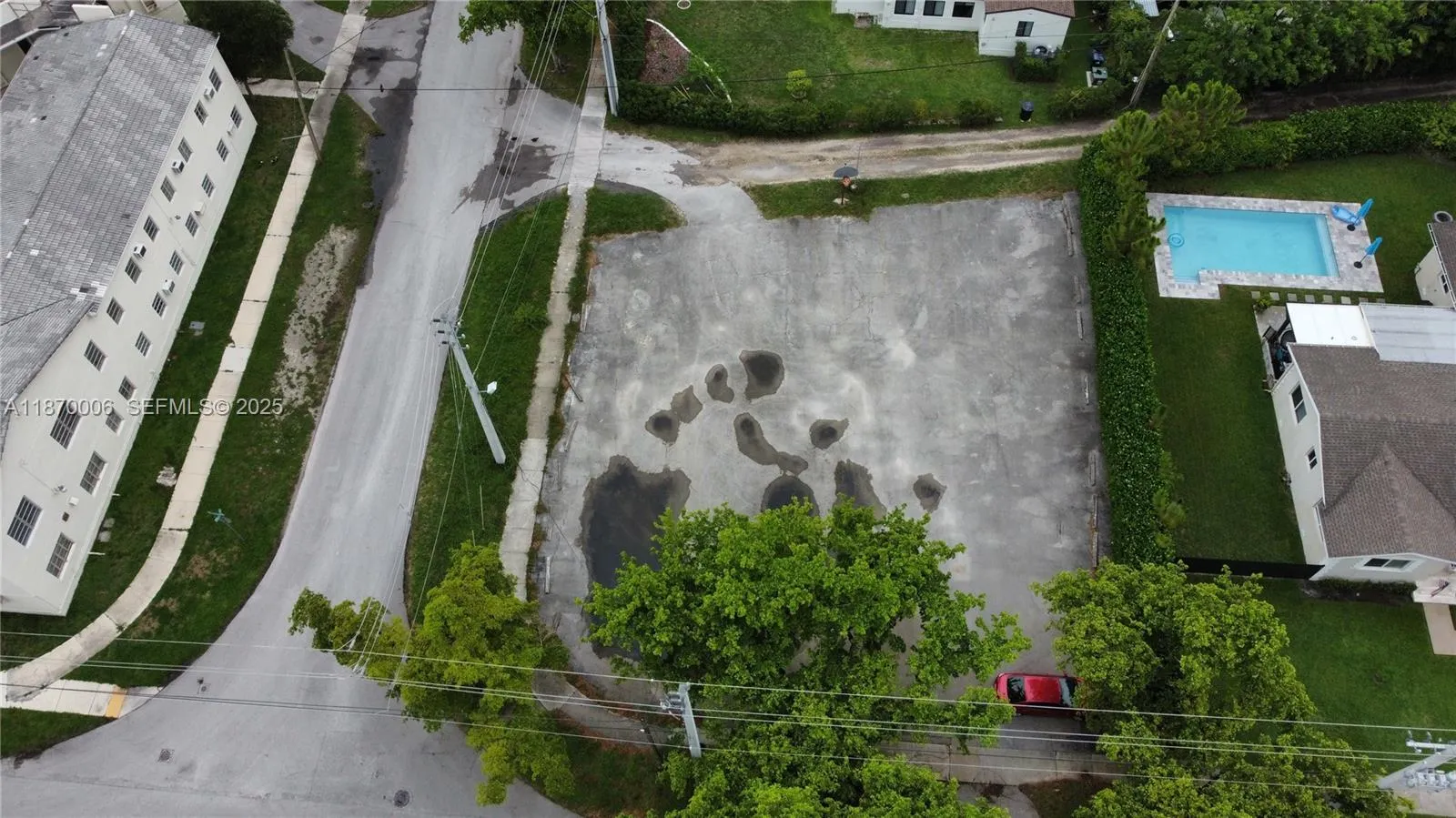 View details of listing 425 Esplanade Drive, Miami Springs, FL 33166 Miami Springs with MLS#