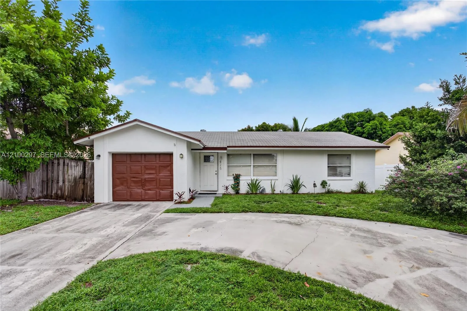 View details of listing 425 NW 18th Court, Pompano Beach, FL 33060 Pompano Beach with MLS# 