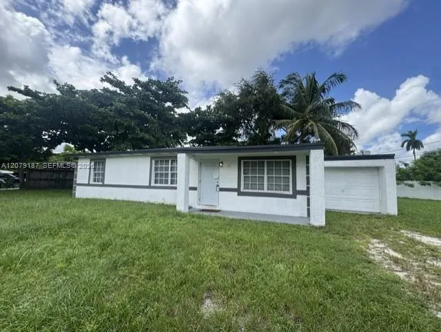 View details of listing 43 Newton Road, West Park, FL 33023 West Park with MLS#