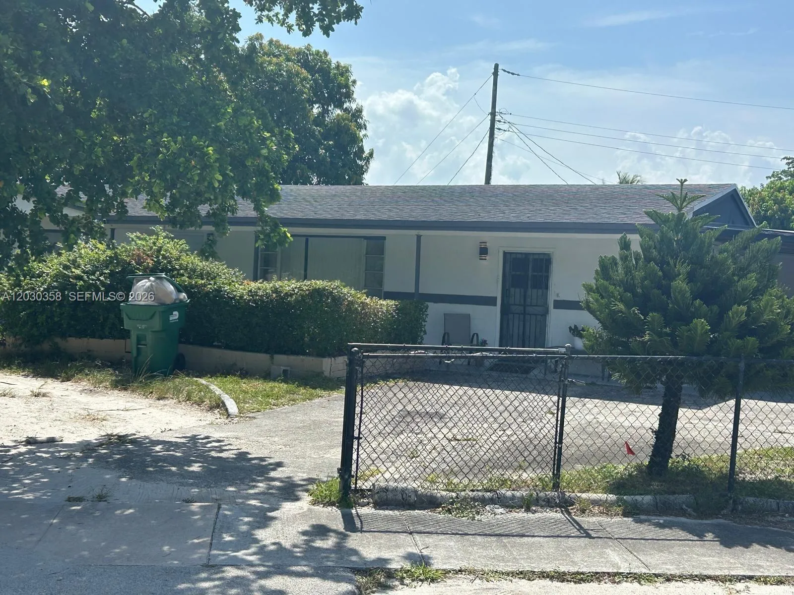 Listing  4301 NW 171st Street, Miami Gardens, FL 33055, Miami Gardens, FL 33055