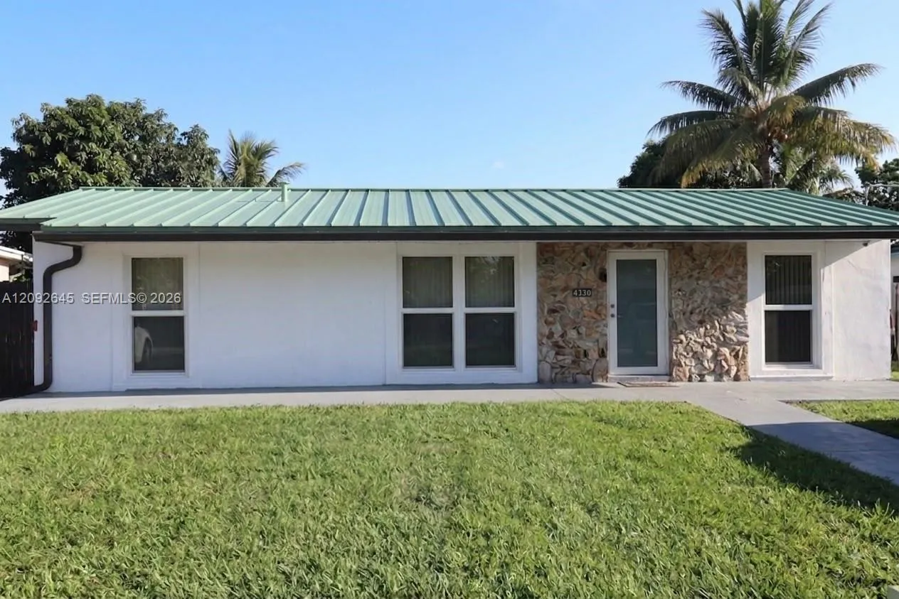 View details of listing 4330 NW 203rd Terrace 1, Miami Gardens, FL 33055 Miami Gardens with MLS#