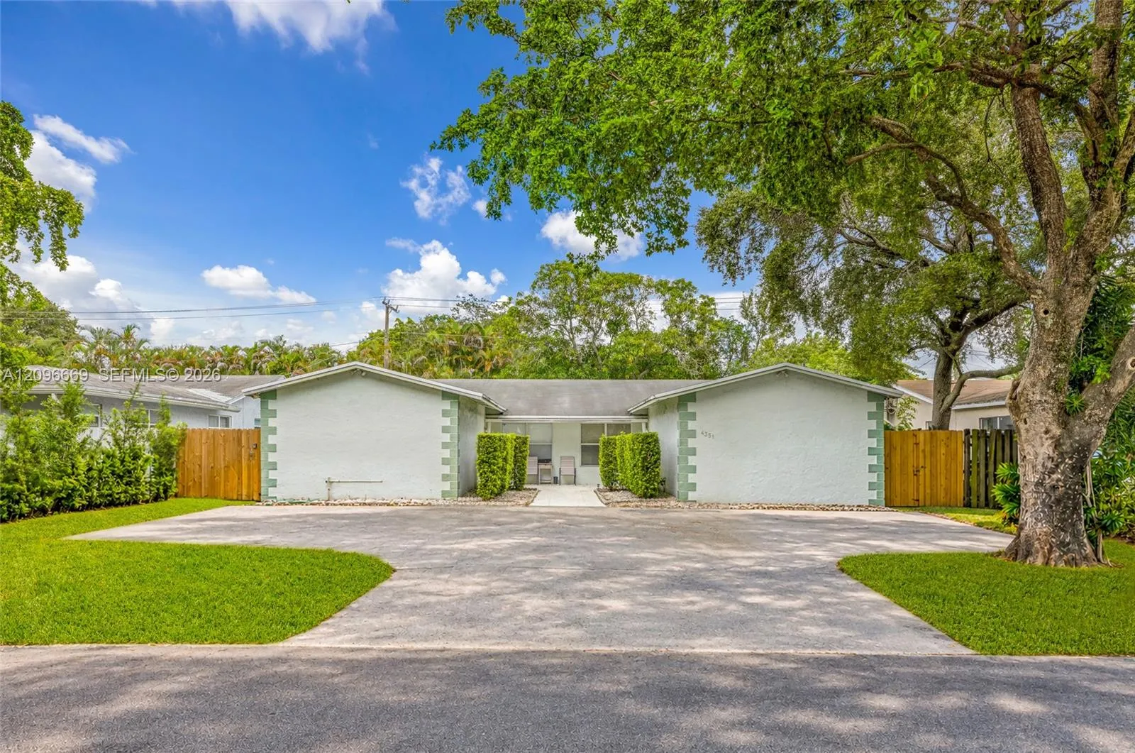 View details of listing 4351 SW 52nd Court, Dania Beach, FL 33314 Dania Beach with MLS# 