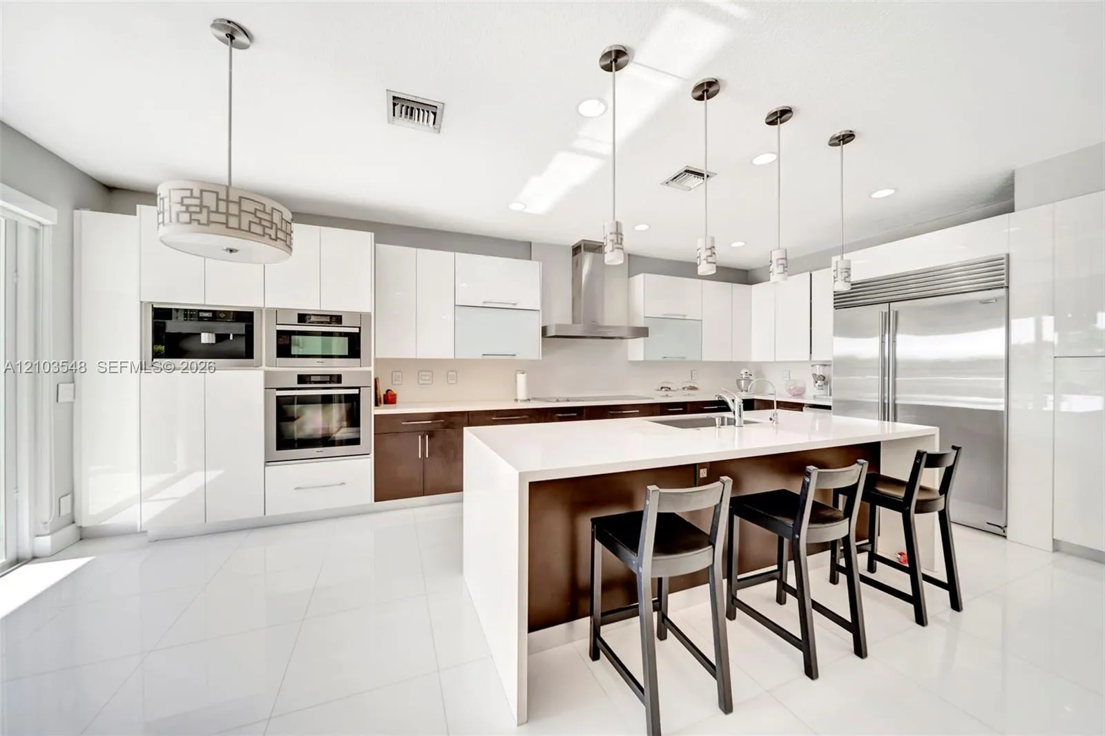 View details of listing 4424 E Whitewater Avenue, Weston, FL 33332 Weston with MLS#