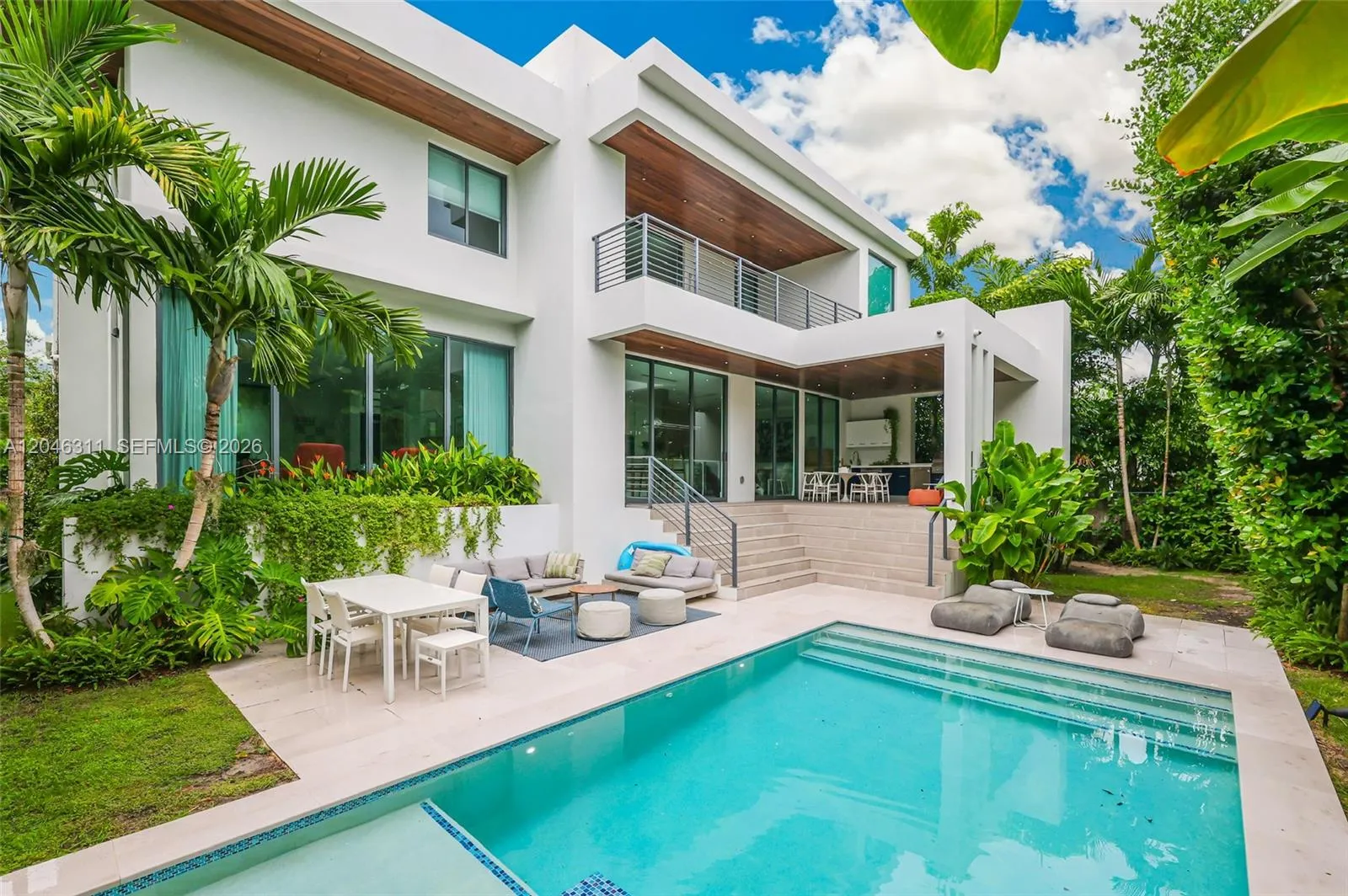 Listing  445 Ridgewood Road, Key Biscayne, FL 33149, Key Biscayne, FL 33149