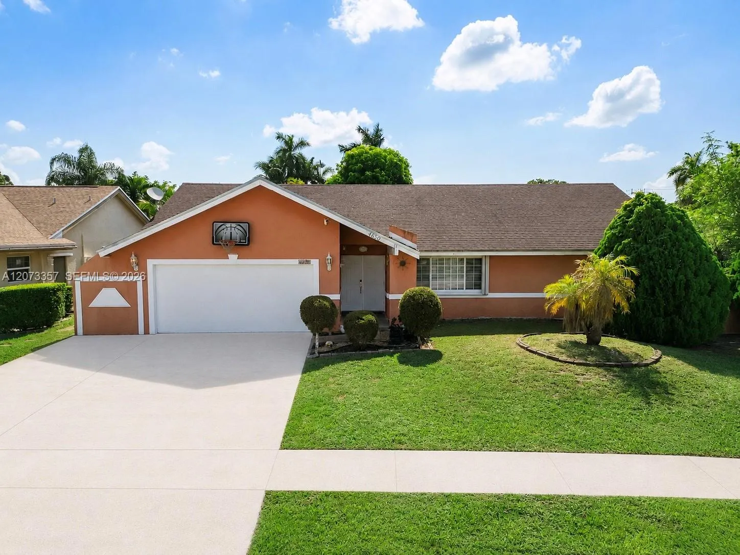 Listing  4450 NW 71st Avenue, Lauderhill, FL 33319, Lauderhill, FL 33319