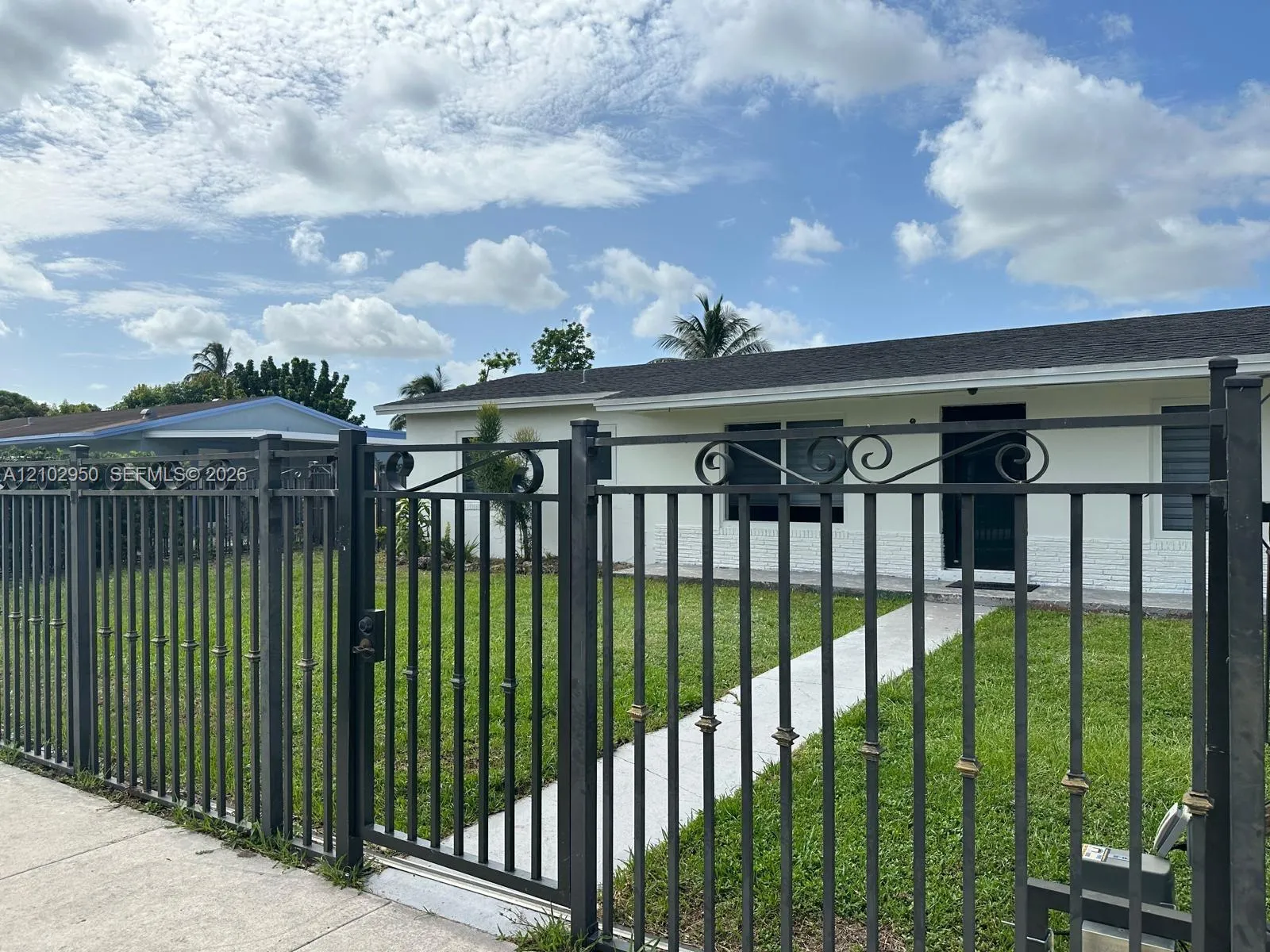 Listing  4470 NW 201st, Miami Gardens, FL 33055, Miami Gardens, FL 33055