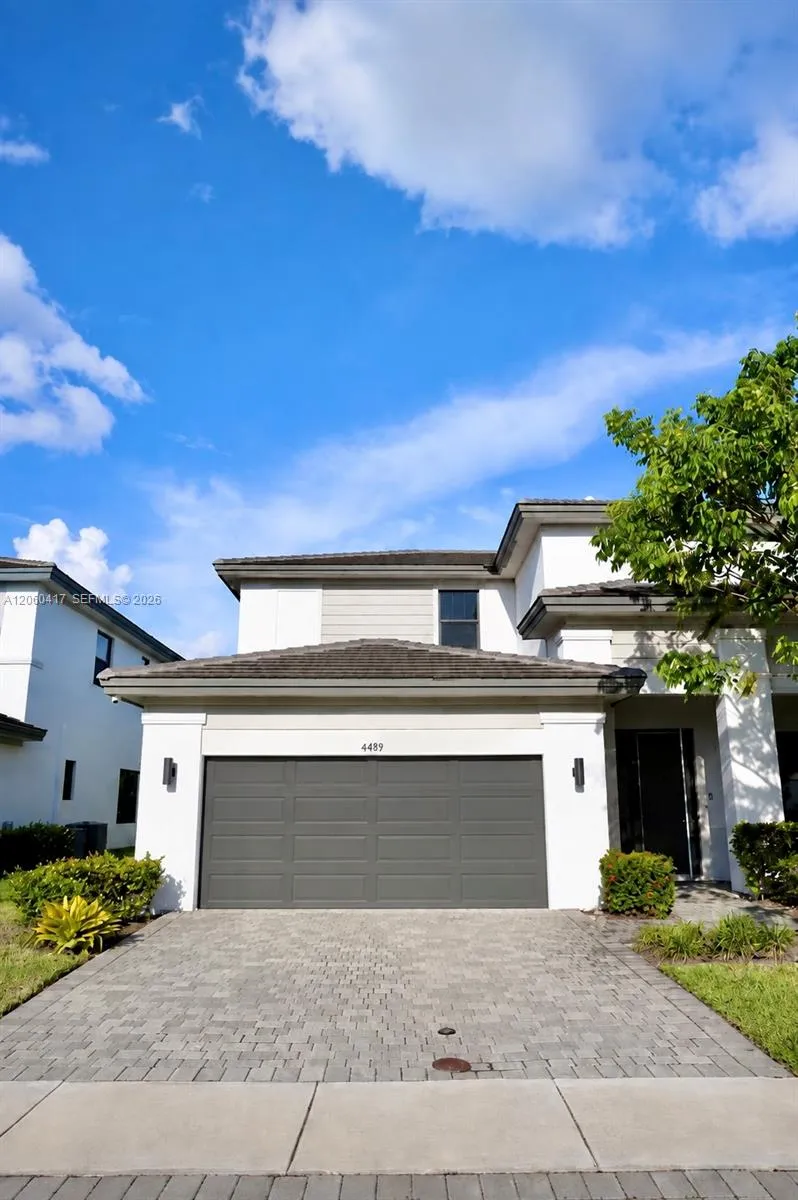 View details of listing 4499 SW 173rd Avenue, Miramar, FL 33029 Miramar with MLS# 