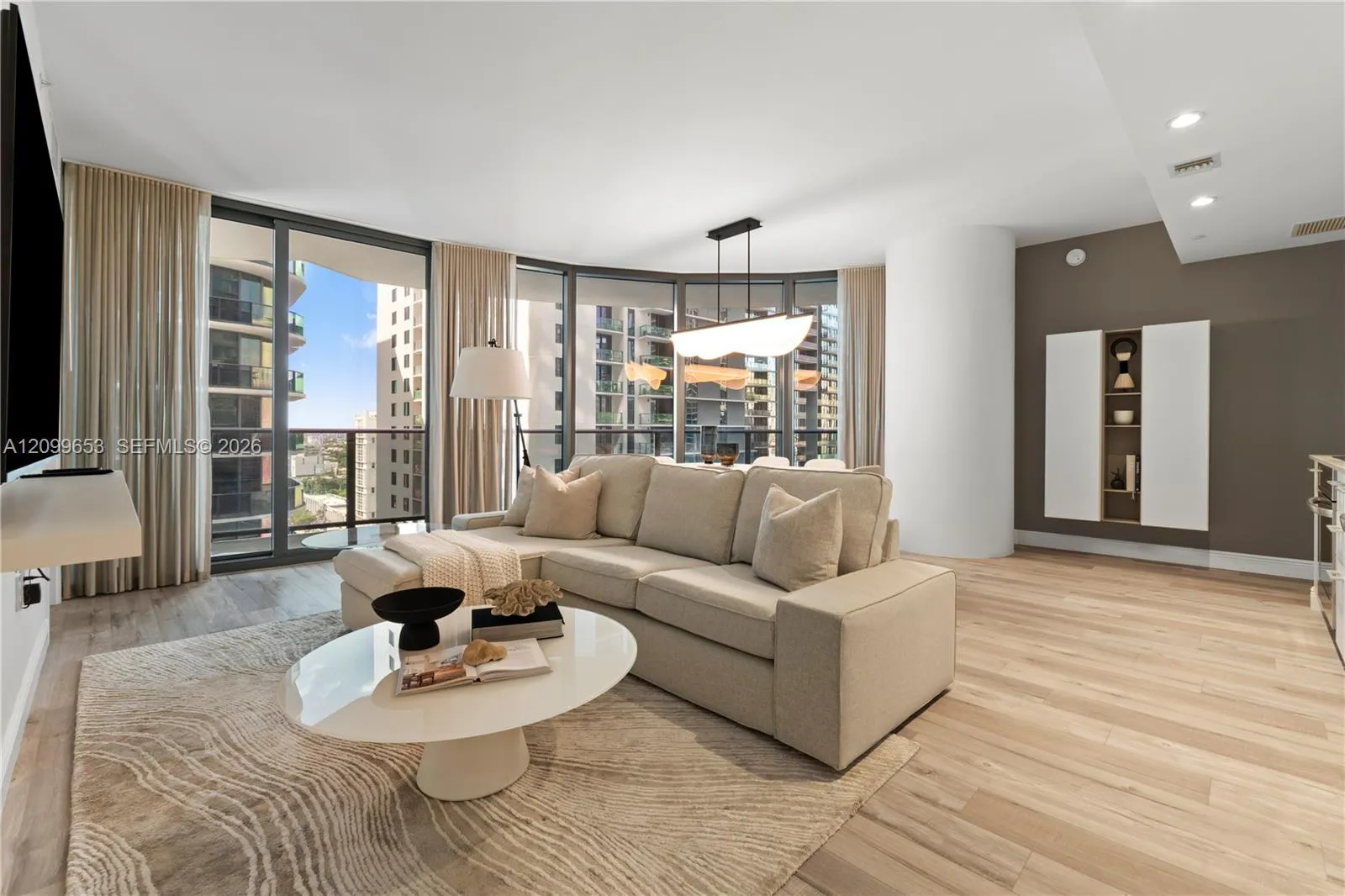 View details of listing 45 SW 9th Street 1708, Miami, FL 33130 Miami with MLS# 