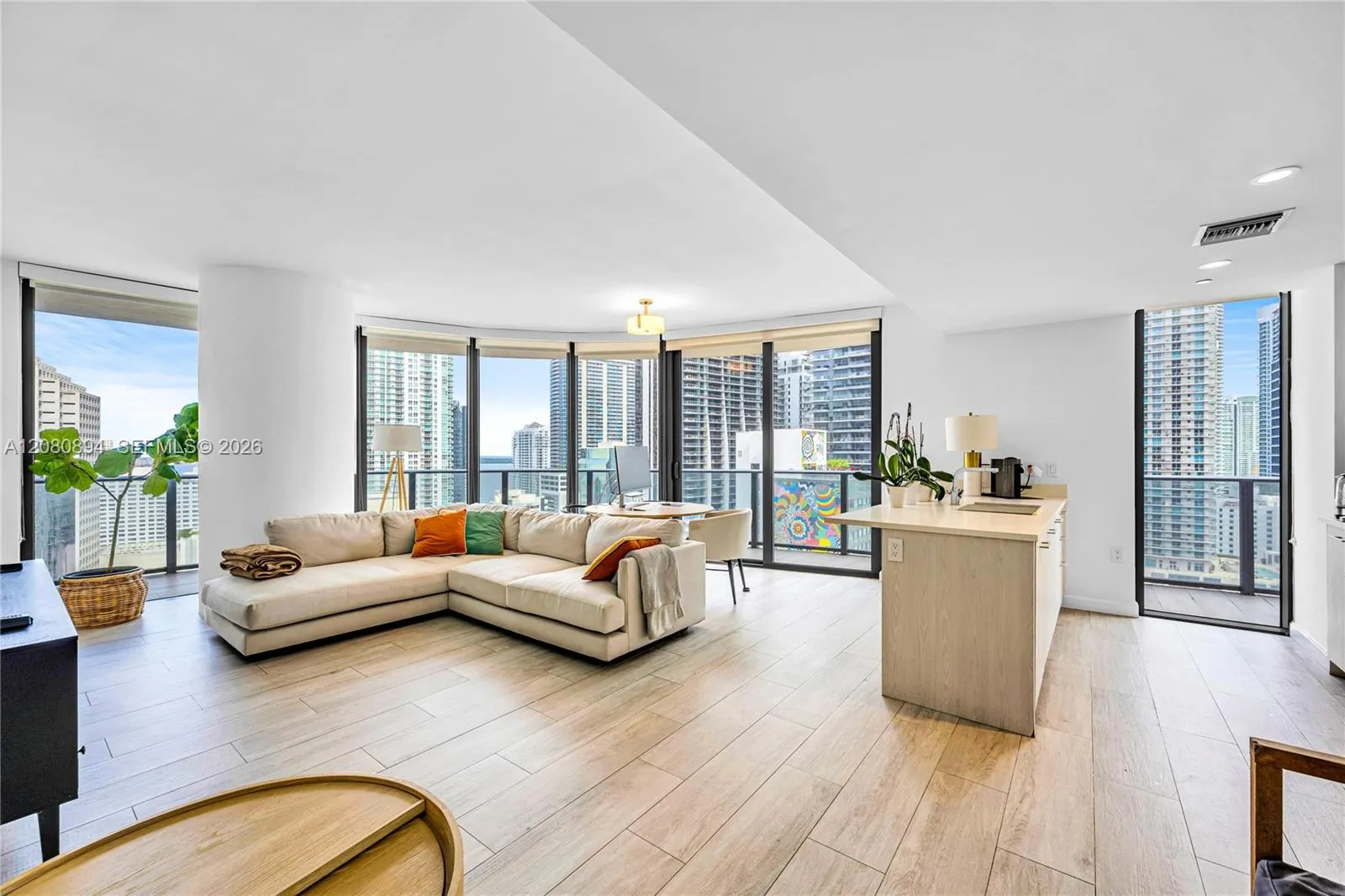 Listing  45 SW 9th Street 2103, Miami, FL 33130, Miami, FL 33130