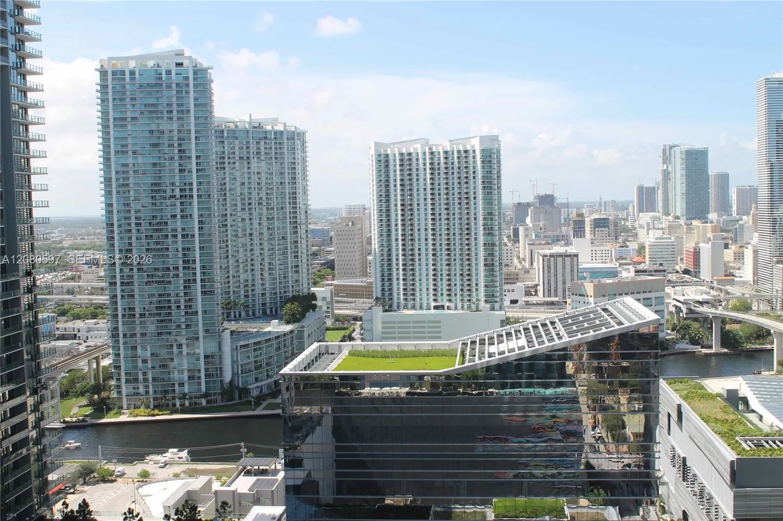 View details of listing 45 SW 9th Street 2809, Miami, FL 33130 Miami with MLS#