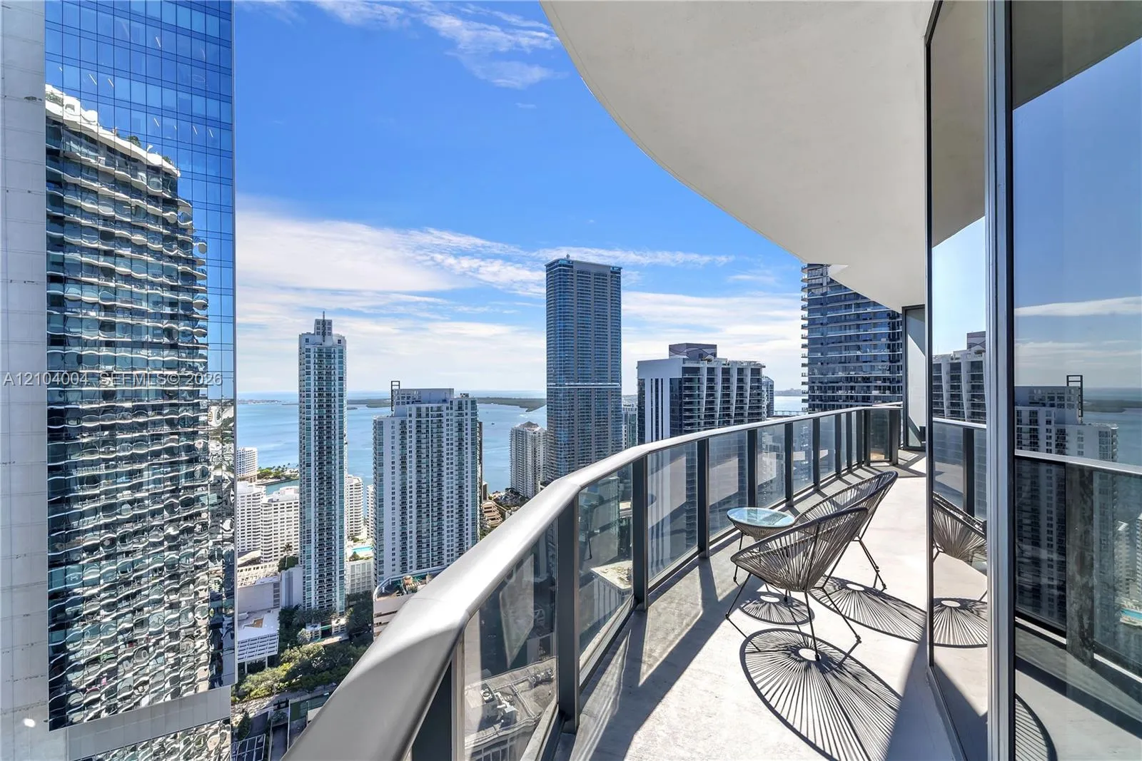 Listing  45 SW 9th Street 4501, Miami, FL 33130, Miami, FL 33130