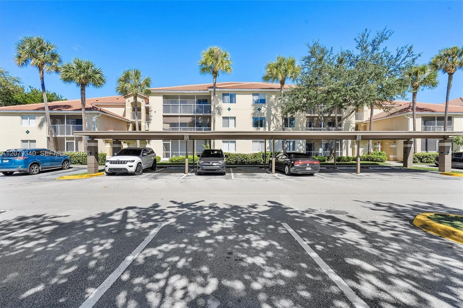 Listing  450 S Park Road 5-105, Hollywood, FL 33021, Hollywood, FL 33021