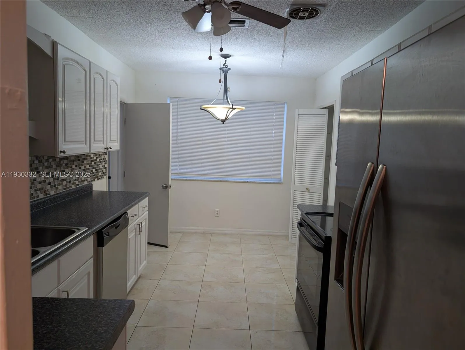 View details of listing 4550 NW 43rd Street, Lauderdale Lakes, FL 33319 Lauderdale Lakes with MLS# 