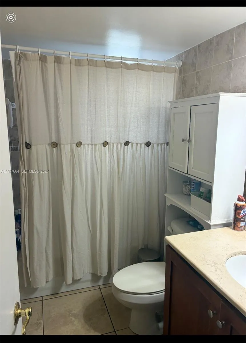 Listing  4550 NW 9th Street 821E, Miami, FL 33126, Miami, FL 33126