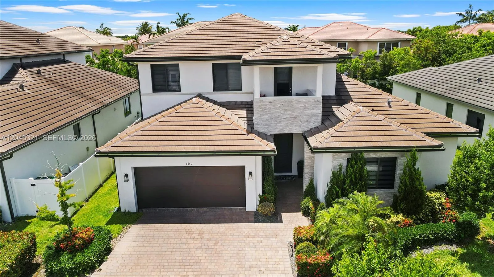 View details of listing 4550 SW 178th Avenue, Miramar, FL 33029 Miramar with MLS# 