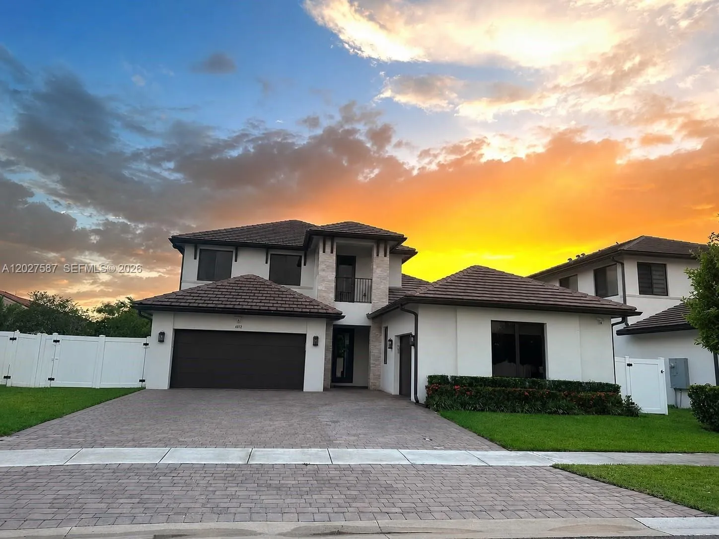 View details of listing 4572 SW 178th Avenue, Miramar, FL 33029 Miramar with MLS# 