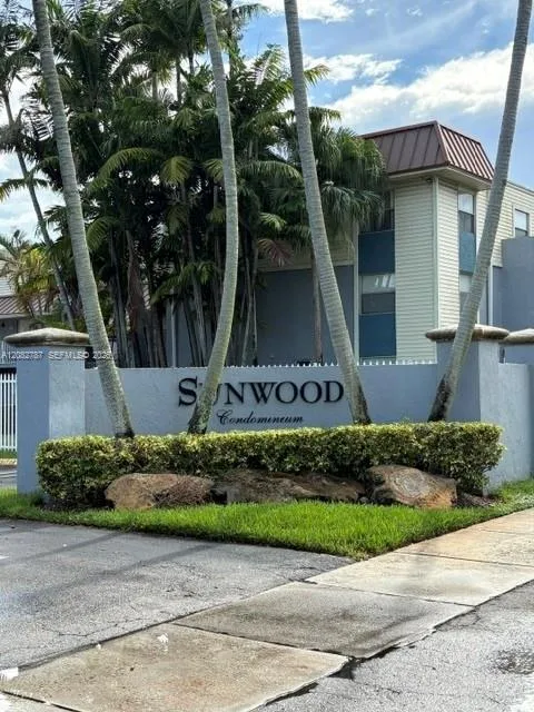 Listing  4600 SW 67th Avenue 248, Miami, FL 33155, Miami, FL 33155
