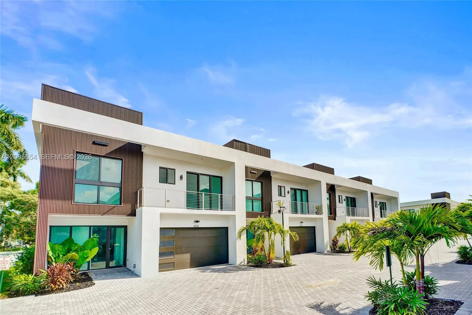 View details of listing 4616 SW 32nd Avenue A1, Dania Beach, FL 33312 Dania Beach with MLS# 