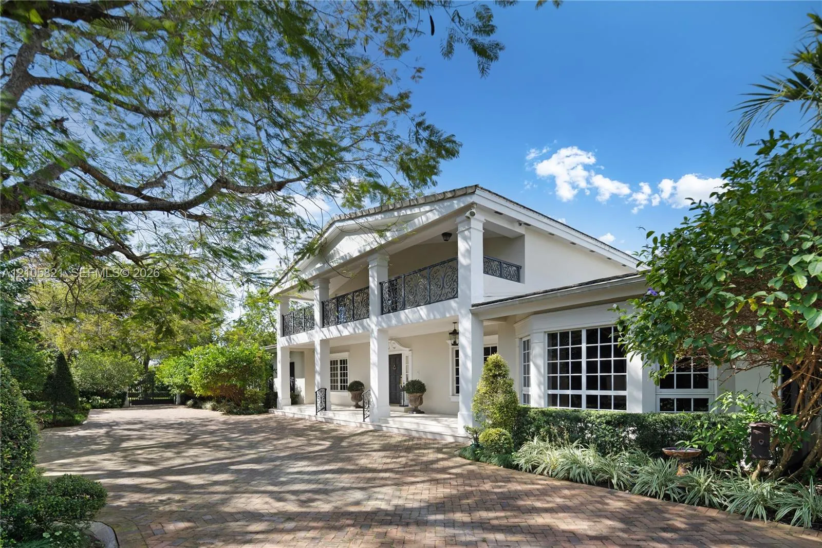 Listing  4620 Granada Boulevard, Coral Gables, FL 33146, Coral Gables, FL 33146
