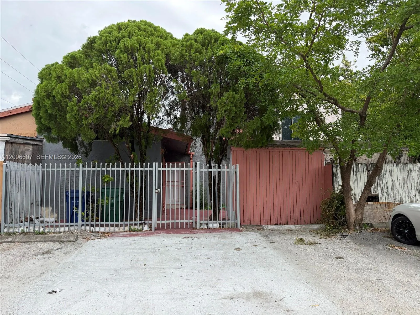 View details of listing 4634 NW 185th Street 4634, Miami Gardens, FL 33055 Miami Gardens with MLS#