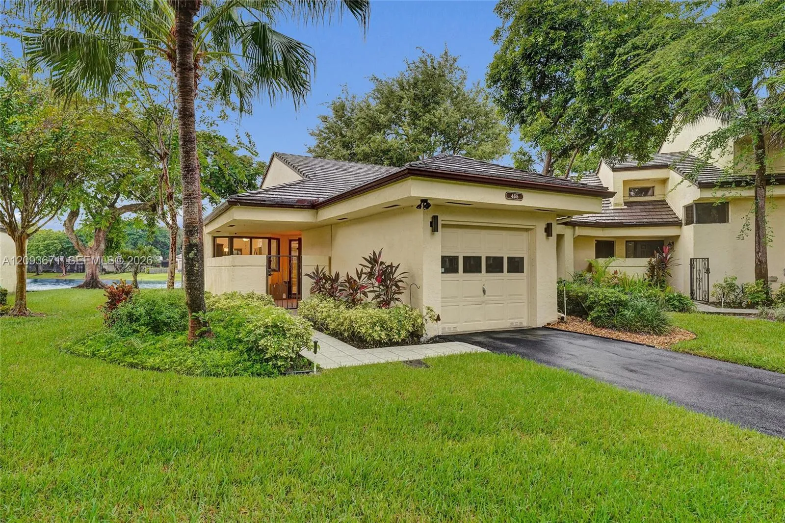 View details of listing 465 NW 95th Avenue, Plantation, FL 33324 Plantation with MLS# 