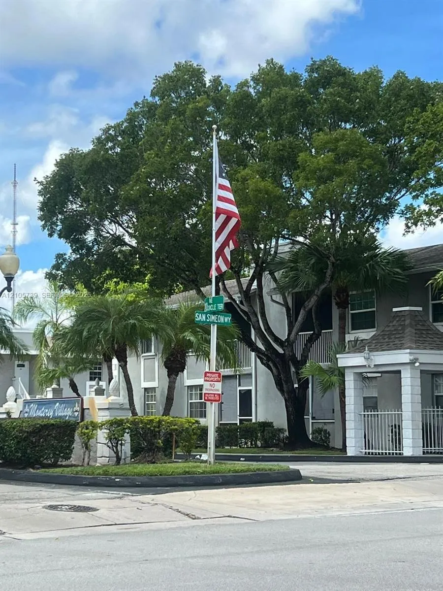 Listing  470 NE 210th Cir Terrace 201-11, Miami, FL 33179, Miami, FL 33179