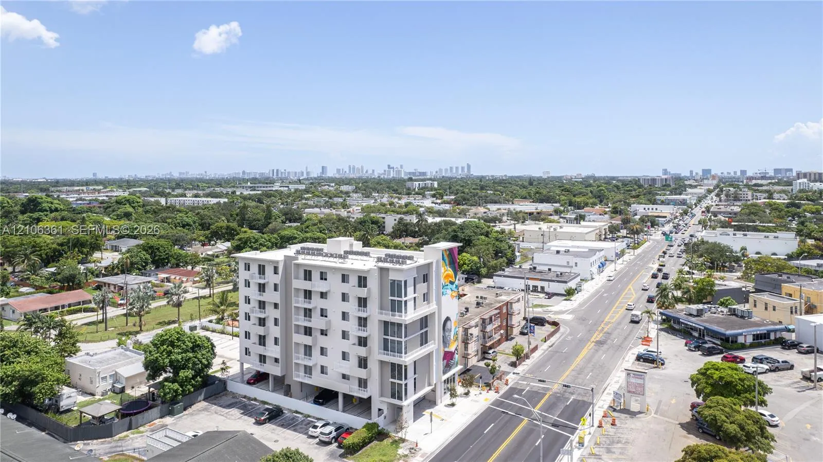 View details of listing 475 NE 125th 705, North Miami, FL 33161 North Miami with MLS#